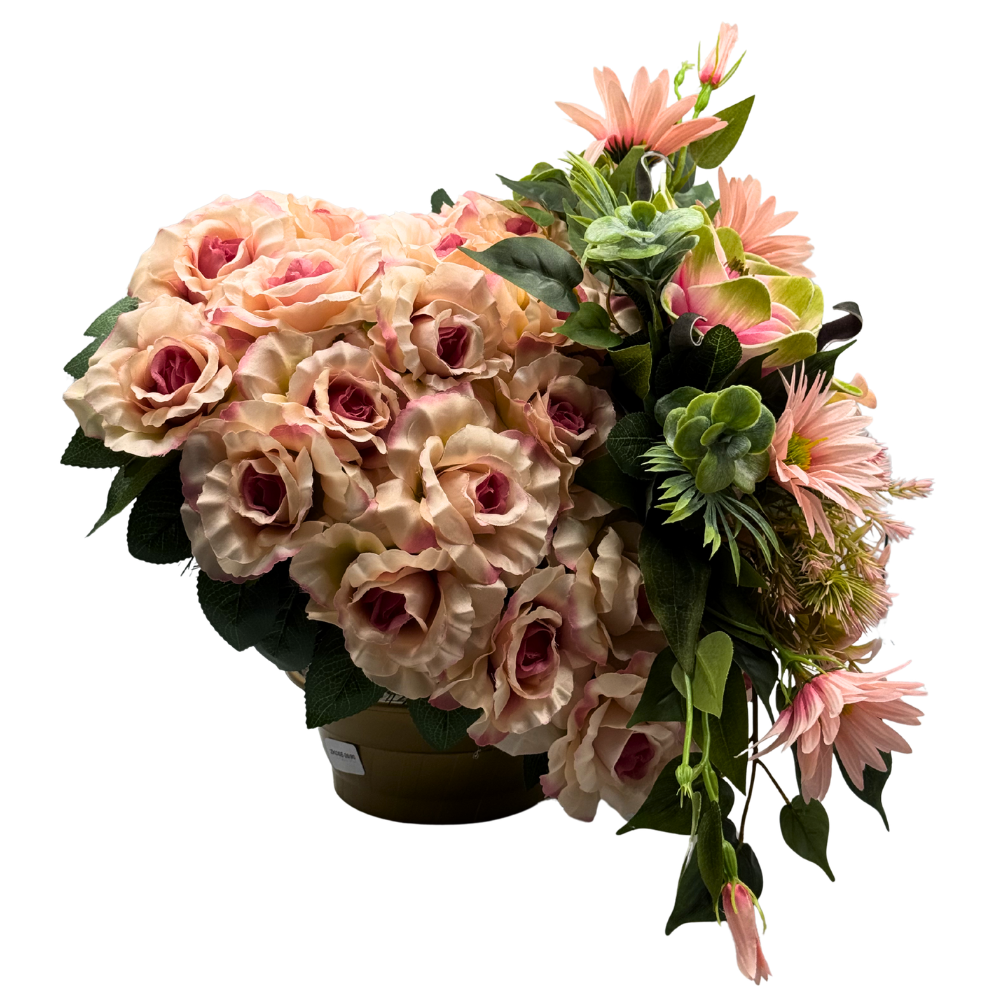 Stroik Nagrobny w kształcie Serca Elegancka Kompozycja Różowe Róże Clematis z dodatkami (5).png