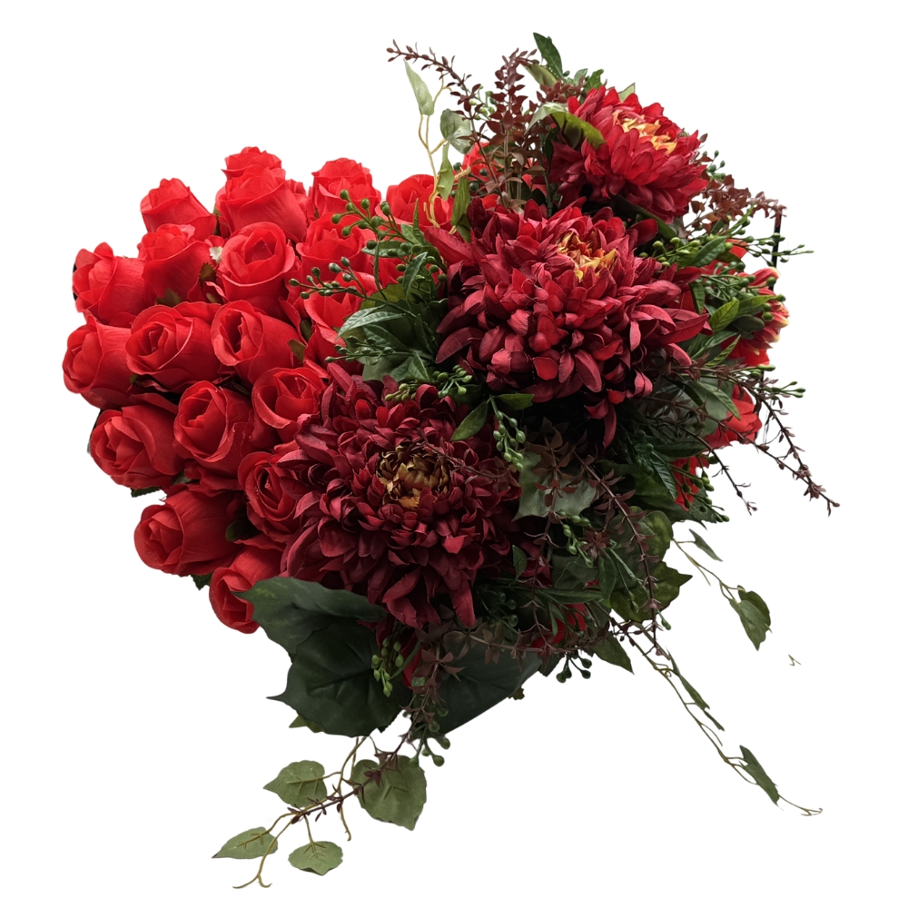 Stroik nagrobny serce z czerwonych róż i bordowych chryzantem Elegancka kompozycja na cmentarz (3).jpg
